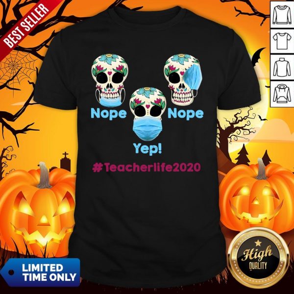 Funny Halloween Teacher Life 2020 Skull Head Wearing Mask T-ShiFunny Halloween Teacher Life 2020 Skull Head Wearing Mask T-Shirtrt
