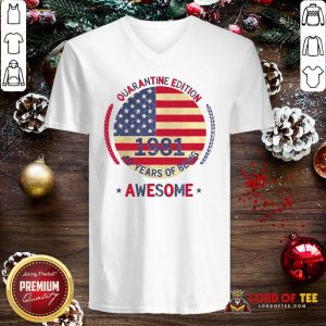 Quarantine Edition 1981 40 Years Of Being Awesome 40th Birthday 40 Years Old American Flag V-neck