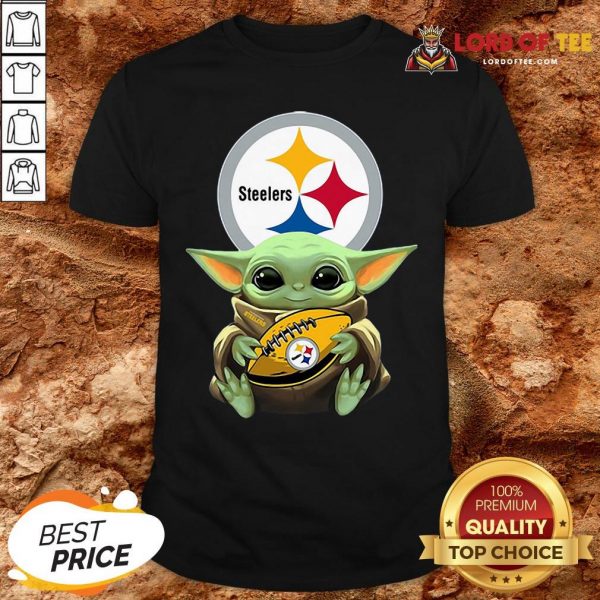 Pretty Star Wars Baby Yoda Hug Pittsburgh Steelers Shirt
