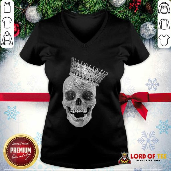 Skull Queen Diamond V-neck - Desisn By Lordoftee.com
