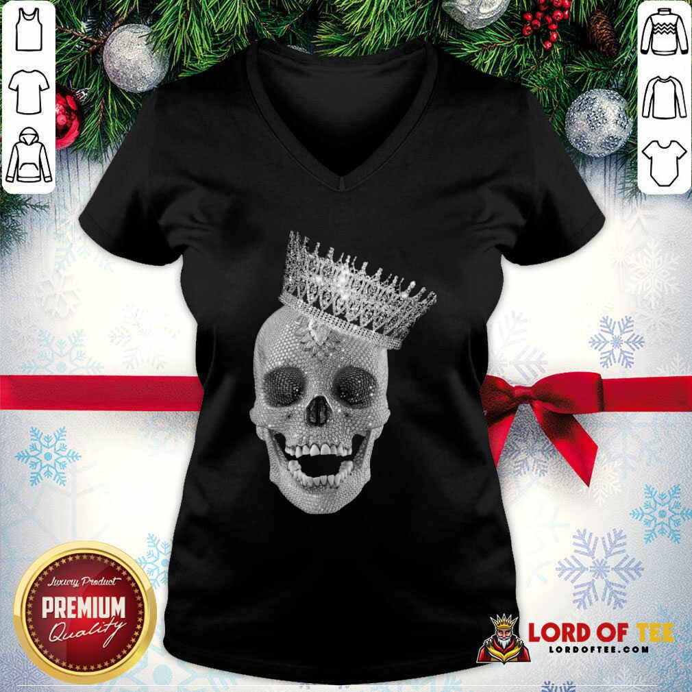  Skull Queen Diamond V-neck - Desisn By Lordoftee.com 
