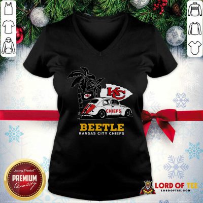 Volkswagen Beetle Kansas City Chiefs V-neck - Design By Lordoftee.com