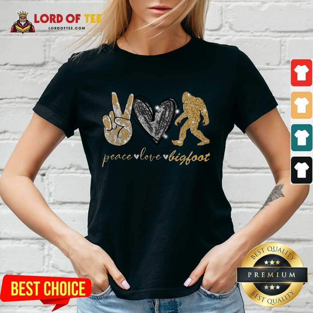 Apprehensive Hot Peace 789 Love Bigfoot Super V-Neck